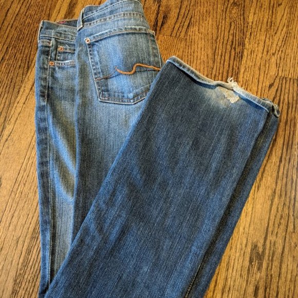 7 for All Mankind Flares Size 27 (Slim) - Picture 2 of 3